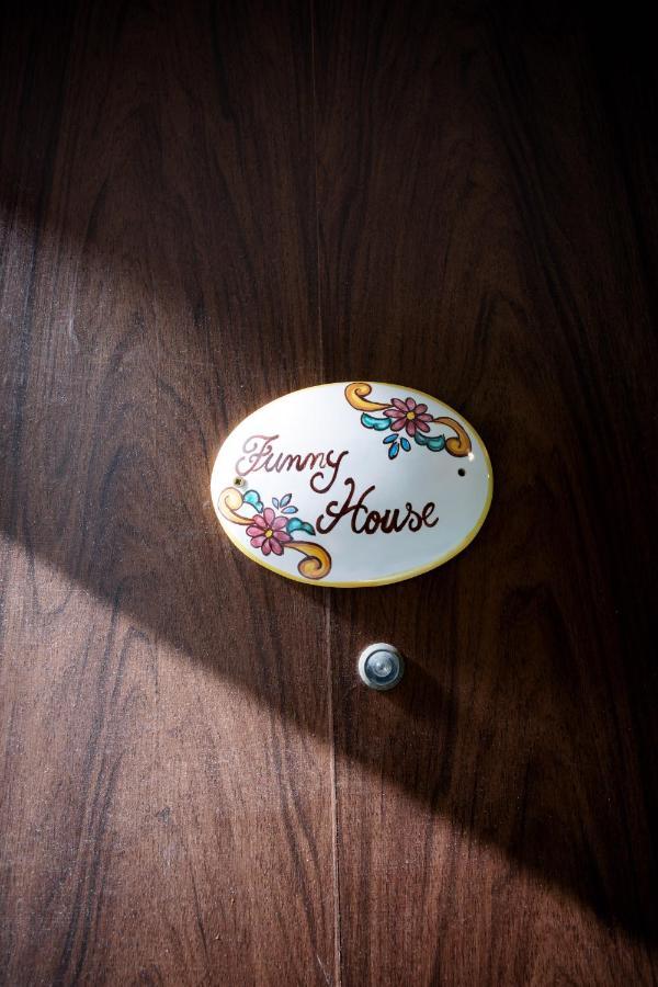 Casa Vacanze Funny House Consalvo Neapol Exteriér fotografie